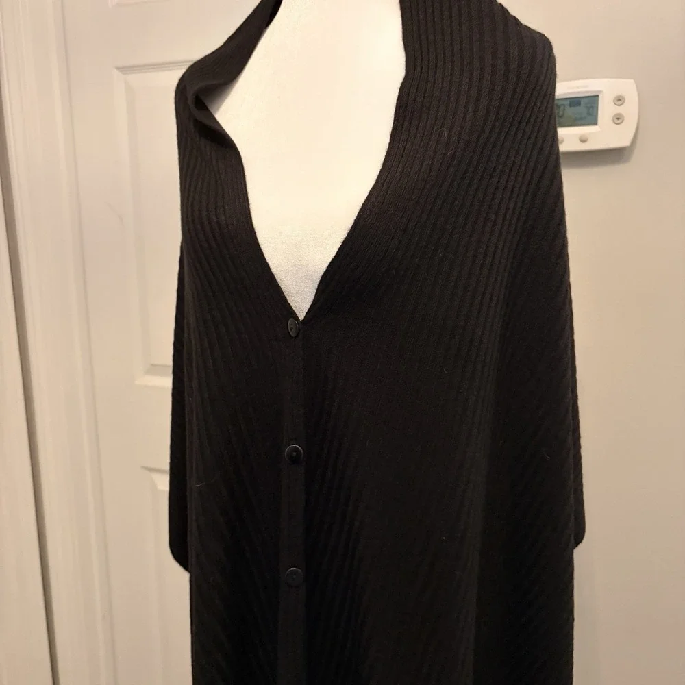 Accent Ribbed‎ Knit Cardigan Poncho Ruffled hem Functional Buttons Draped Wrap